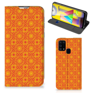 Samsung Galaxy M31 Hoesje met Magneet Batik Oranje