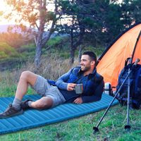 7 cm Dik Opblaasbaar Campingmatras Waterdichte en Lichtgewicht Slaapmat voor Reizen Wandelen 100KG Belasting Blauw