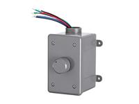 Monoprice OVC100 roterende 100-Watt buitenvolumeregeling met automatische impedantie bijpassende en weerbestendige behuizing, voor buitentoepassingen