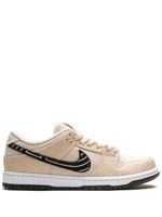 Nike baskets Dunk Low "Albino & Preto - Jiu Jitsu" - Tons neutres - thumbnail