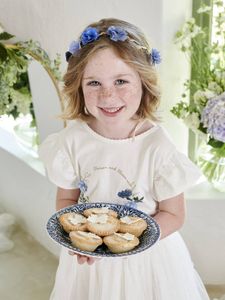 Meisjesshirt met bloem in reliëf en paillettenkroon ecru