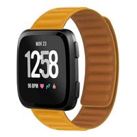 By Qubix - Compatible met Fitbit Versa 3/4 & Sense 1/2 - Siliconen Loop bandje - Oker - Compatible fitbit bandje