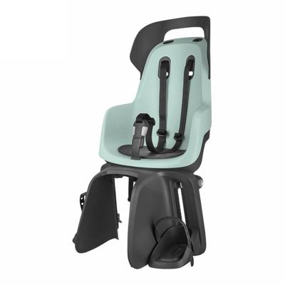 Maxi Go Marshmallow Mint drager bev Achterstoeltje