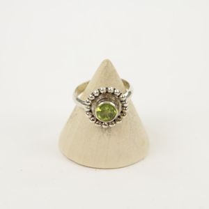 Zilveren Ring met Peridoot Maat 16,5 Model 2 (Sterling Zilver 925)