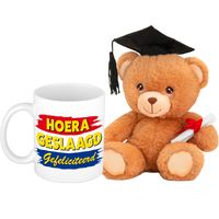 Geslaagd cadeau mok / beker inclusief knuffelbeer