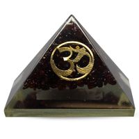 Orgonite Piramide Granaat - Ohm - (70 mm) - thumbnail