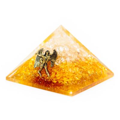 Orgonite Piramide Citrien - Engel - (40 mm)