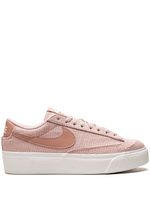 Nike baskets Blazer à plateforme - Rose