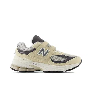 New balance 2002 sneakers jr