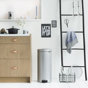 Brabantia NewIcon Pedaalemmer 30 L - Metallic Grey