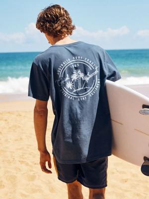 Mannen Surfen Toevlucht Kokosnootboom Afdrukken Kort Mouw Tee Mannen Surfen Toevlucht Kokosnootboom Afdrukken Kort Mouw Tee