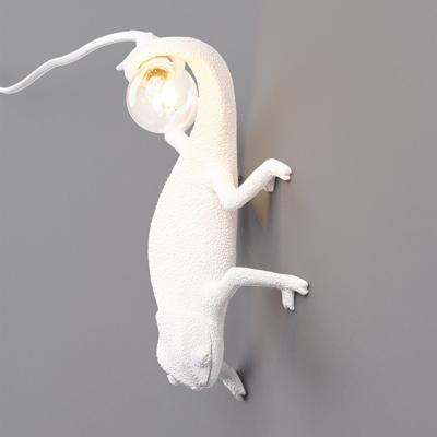 Chameleon Lamp - Going Down Chameleon Lamp - Going Down