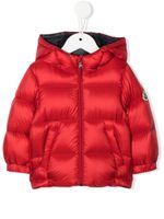 Moncler Enfant doudoune à fermeture zippée - Rouge