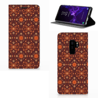 Samsung Galaxy S9 Plus Hoesje met Magneet Batik Brown