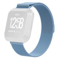 By Qubix - Compatible met Fitbit Versa 1/2 & Lite milanese bandje - Maat: Large - Lichtblauw - Compatible fitbit bandje