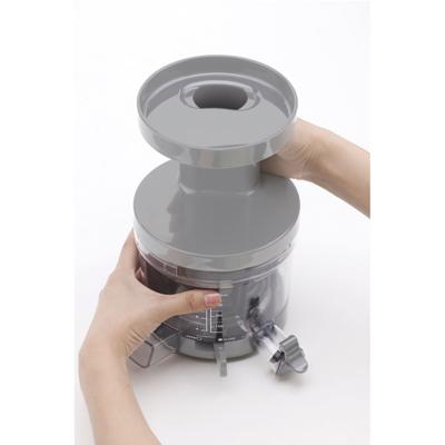 Smeg SJF01CREU citruspers/sapmaker Slowjuicer Crème 150 W Smeg SJF01CREU citruspers/sapmaker Slowjuicer Crème 150 W