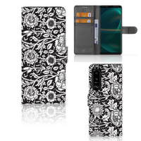 Sony Xperia 5III Hoesje Black Flowers - thumbnail