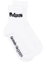 Alexander McQueen chaussettes à logo en intarsia - Blanc - thumbnail