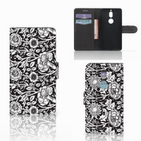 Nokia 7 Hoesje Black Flowers