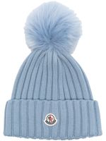 Moncler bonnet à détail de pompon - Bleu