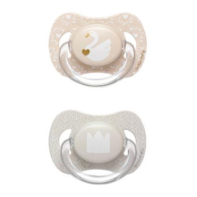 Suavinex Swan fopspeen silicone 0-4 mnd - set van 2 zwaan + kroon Suavinex Swan fopspeen silicone 0-4 mnd - set van 2 zwaan + kroon