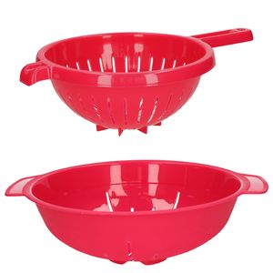 Keuken vergieten/zeef - set 2x - kunststof - fuchsia roze - dia 23 en 25 cm