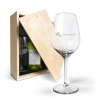 Wijnpakket met glas - Maison de la Surprise Chardonnay (Gegraveerde glazen)
