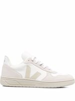 VEJA baskets V-10 à design en mesh - Blanc