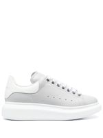 Alexander McQueen baskets Oversized à lacets - Gris - thumbnail