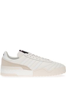 adidas Originals by Alexander Wang baskets à empiècements contrastants - Blanc