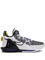 Nike baskets LeBron Witness VI 'Lakers Home' - Blanc - thumbnail