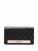 CHANEL Pre-Owned portefeuille matelassé à plaque logo (2017-2018) - Noir