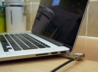 Maclocks MBPR15WLBR Bracket met Wedge Slot voor MacBook Pro 38,1 cm (15 inch) Retina