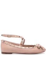 Valentino Garavani ballerines à ornements Rockstud - Rose