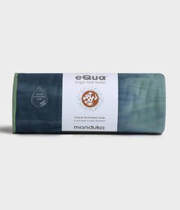 Manduka eQua Yogamat Handdoek - Maldive - Handgeverfd