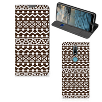 Nokia 2.4 Hoesje met Magneet Aztec Brown