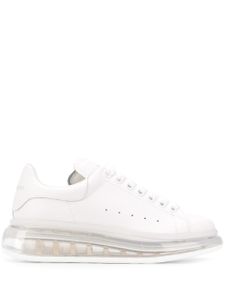 Alexander McQueen baskets oversize en cuir - Blanc