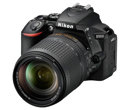 Nikon D5600 + AF-S DX 18-140mm G ED VR SLR camerakit 24,2 MP CMOS 6000 x 4000 Pixels Zwart