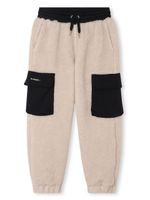 Givenchy Kids pantalon en polaire à patch logo - Tons neutres - thumbnail