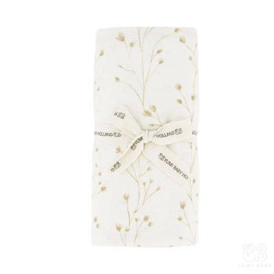 Yumi Baby hydrofiele luier Fresh Twig 80x80 cm off white/camel Yumi Baby hydrofiele luier Fresh Twig 80x80 cm off white/camel