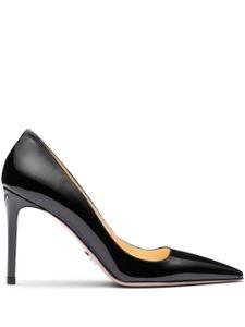 Prada escarpins en cuir à fini verni - Noir