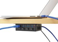 Renkforce RF-3955362 USB 3.2 Gen 1-hub 4 poorten Met metalen behuizing, Individueel schakelbaar, Voor wandmontage Zwart - thumbnail