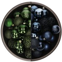 74x stuks kunststof kerstballen mix van donkerblauw en donkergroen 6 cm