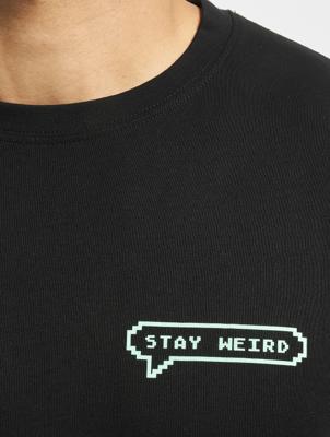 Mister Tee / t-shirt Stay Weird in zwart Mister Tee / t-shirt Stay Weird in zwart
