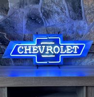 Chevrolet Bow Neon Verlichting Met Achterplaat 94 x 36 cm - thumbnail