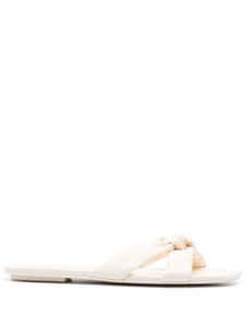 Stuart Weitzman mules en cuir à semelle plate - Blanc