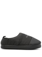 Calvin Klein Jeans chaussons matelassés à logo imprimé - Noir