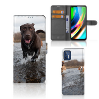 Motorola Moto G9 Plus Telefoonhoesje met Pasjes Honden Labrador