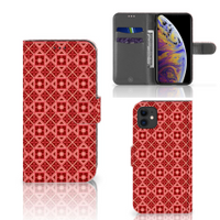 Apple iPhone 11 Telefoon Hoesje Batik Rood - thumbnail