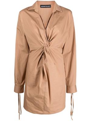 ANDREĀDAMO robe-chemise à détail torsadé - Tons neutres